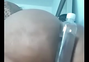 Jhonni Blaze holds water bottle in between her big black ass cheeks while twerking