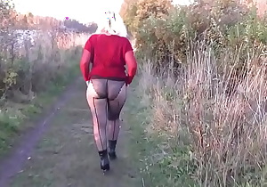 Big ass in black tights