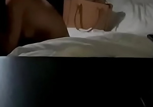 Cute lightskin girl gets freaky with Lilmar in hotel room (hidden camera)