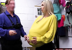Young blonde thief Summer Vixen fakes pregnancy with a turkey on her shirt, but she gets caught and now she has to get fucked by the security guard.
