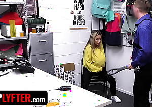 Stealing Babe With Big Nipples Summer Vixen Gets Stripped And Fucked In The Backroom - Shoplyfter