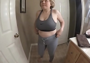 Big tits great pest free and easy GILF
