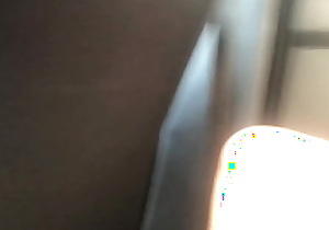 Blowmythickone exposes himself in back of Uber and gets groped