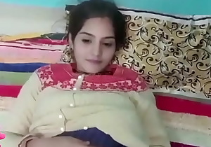Super sexy desi women fucked in hotel by YouTube blogger, Indian desi girl was fucked her boyfriend