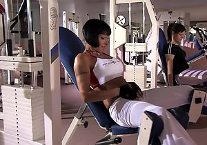 Short-haired MILF with big knockers gets DPed alongside the gym