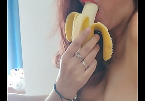 Marie Loretti se come un plátano