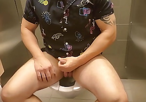 Ozmyr sneaks off at work to cum in the bathroom